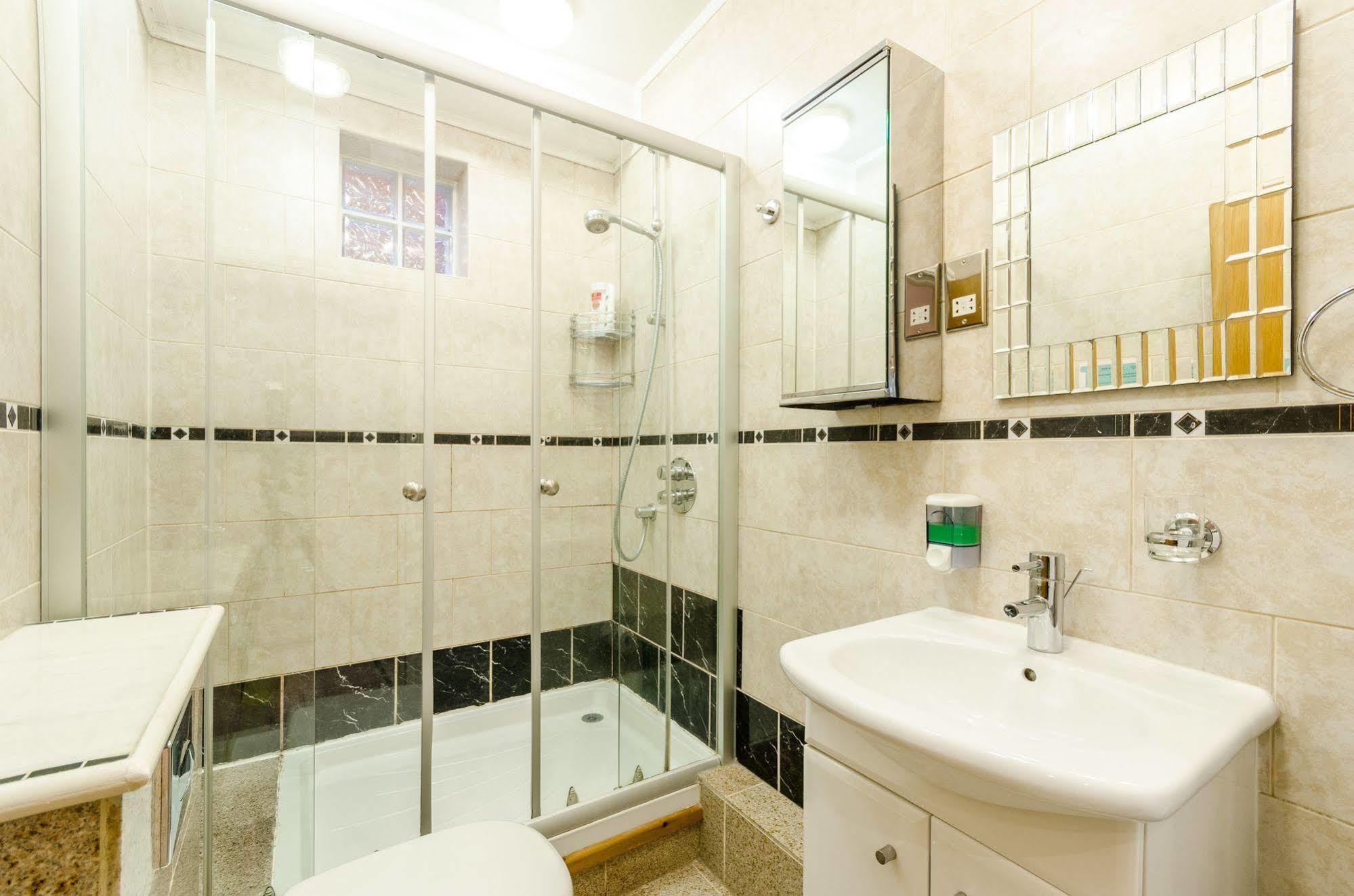 Milestone Apartments Londra Dış mekan fotoğraf